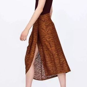 Zara Pleated Jacquard Skirt Burnt Orange Size S M